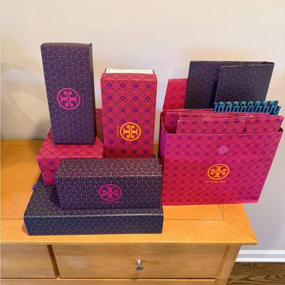 Tory Burch Boxes - Picture 1 of 6